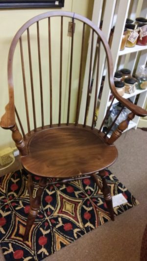 Amish made Continuous Arm Chair