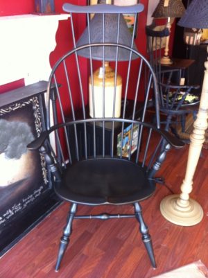 Amish made Arm Chair with Comb Black distressed