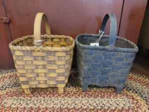 footed square basket